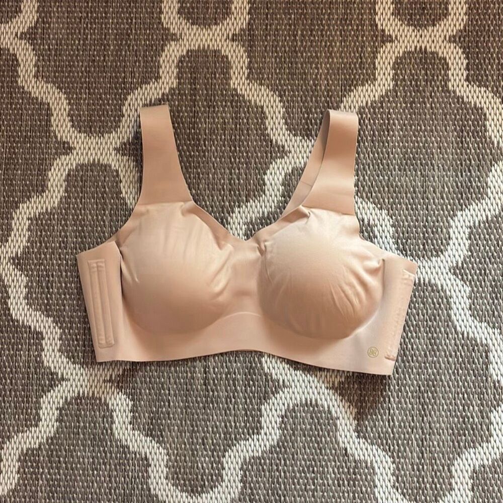 HoneyLove v-neck, soft foam wireless bra, size 1X